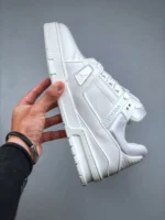 Louis Vuitton Trainer White - Image 2