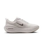 Nike Vomero Plus College Grey & Light Iron Ore - Image 3