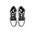 Air Jordan 1 Retro High Dark Mocha - Image 4
