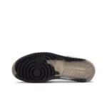 Air Jordan 1 Retro High Gore-Tex Black Particle Grey - Image 2