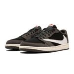 Travis Scott x Air Jordan 1 Low OG Mocha - Image 2